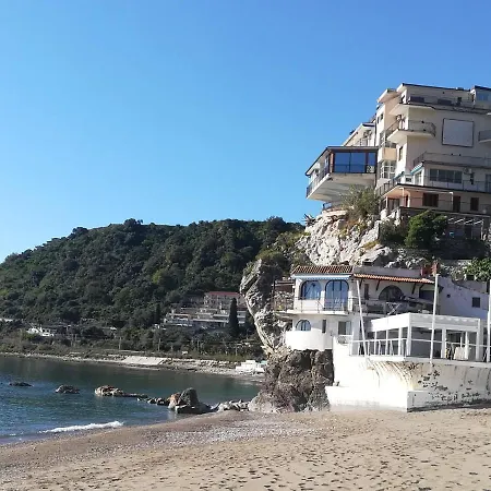 Bed & Breakfast Schiticchiu 5*